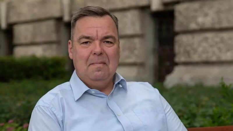 L. Simon László: „Kiállok Hankó Balázs mellett”
